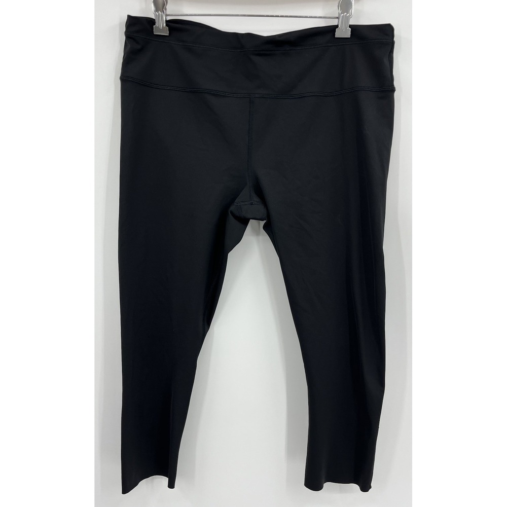 Athleta Accelerate Crop Legging Size XL Black Pull On Performance Gym Capri‎